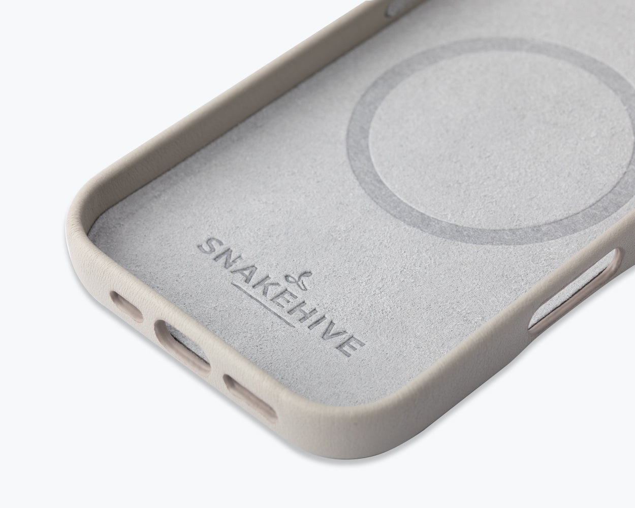 Apple iPhone 17 - Metro Slim Leather Phone Case