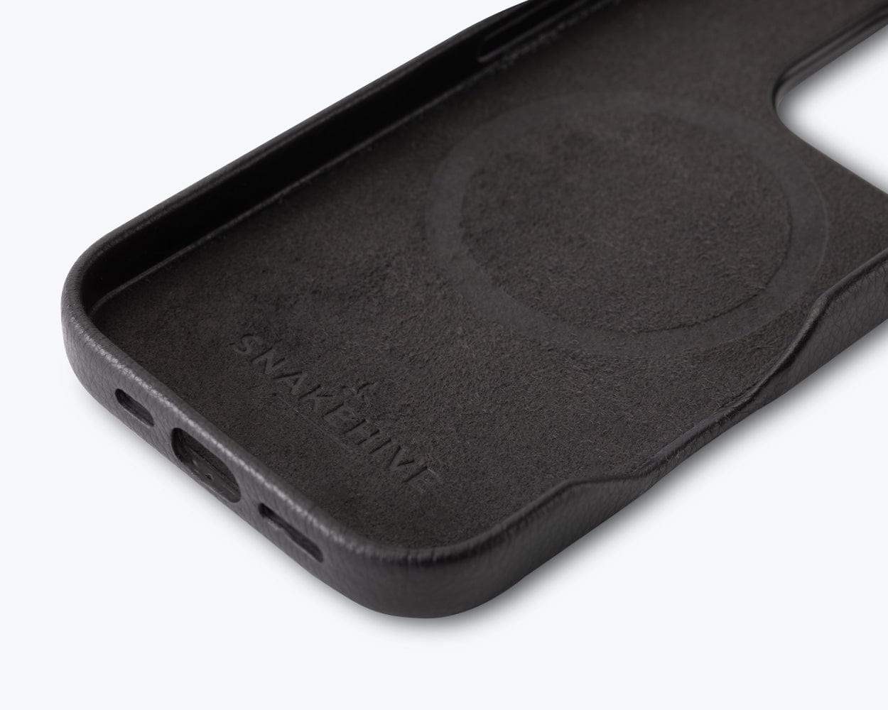 Apple iPhone 16 Pro Max - Metro Slim Leather Phone Case