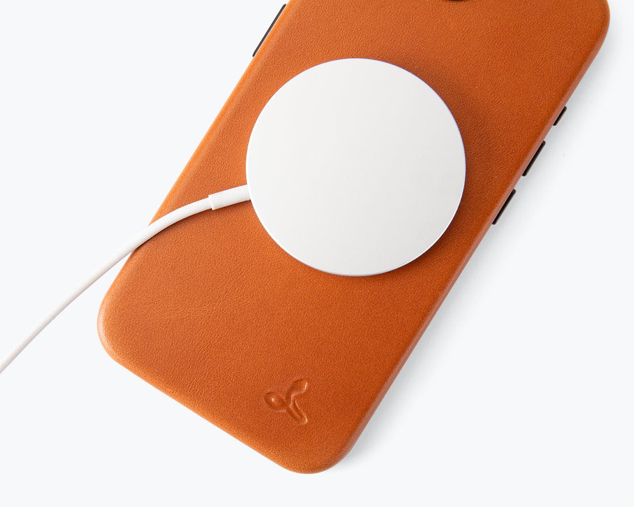 Apple iPhone 17e / 16e - Metro Slim Leather Phone Case