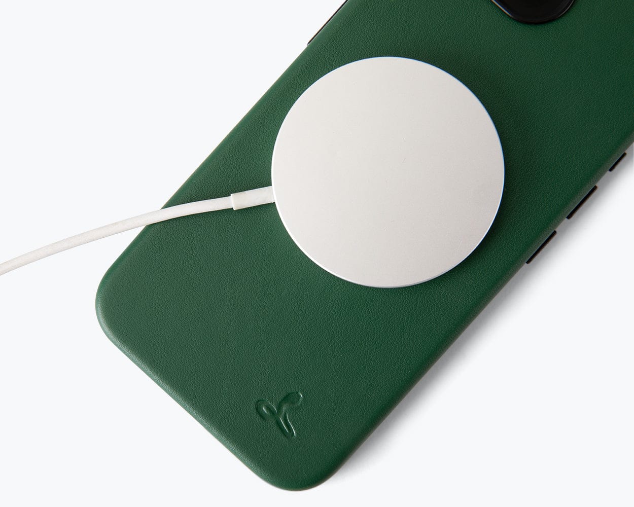 Apple iPhone 17e / 16e - Metro Slim Leather Phone Case