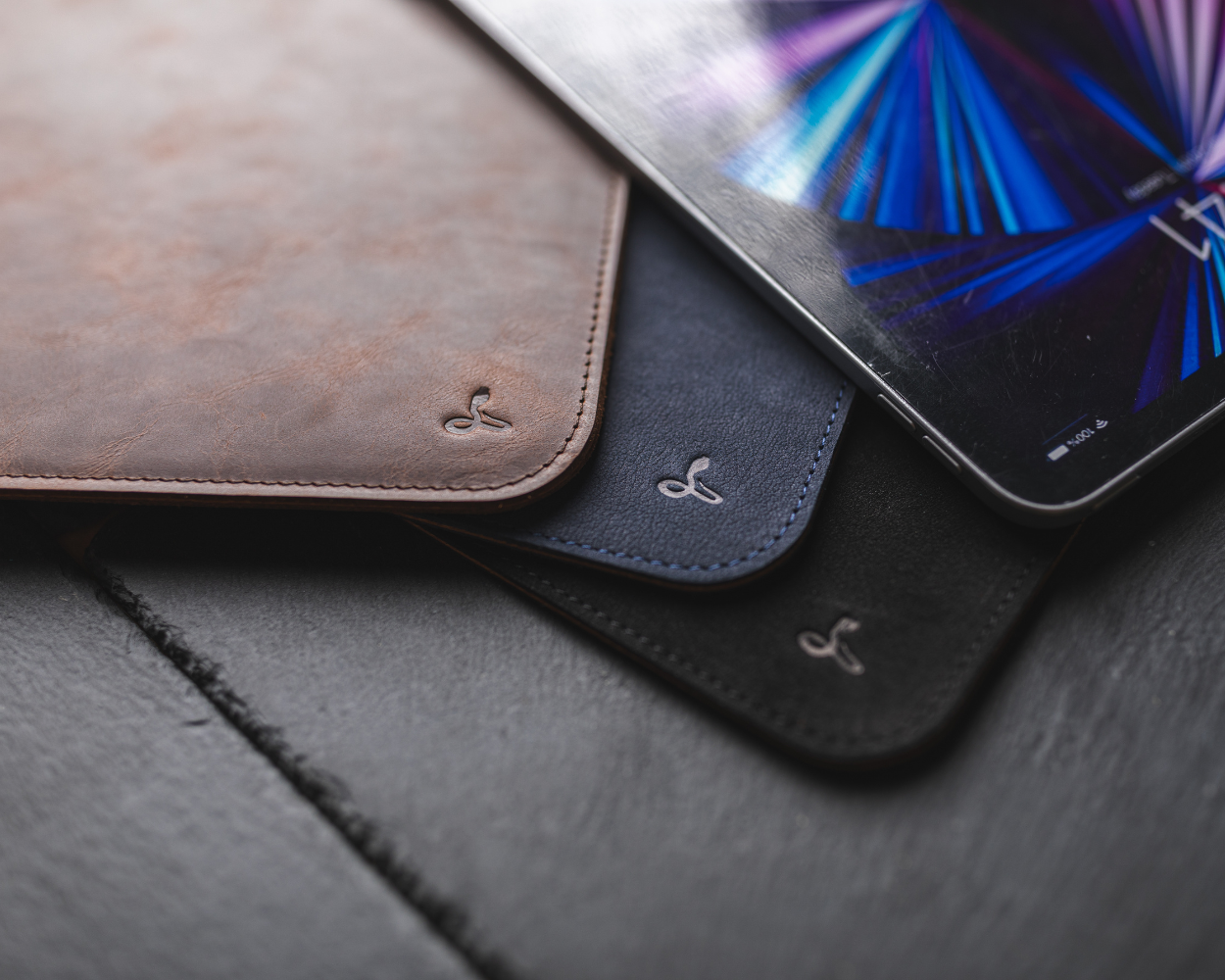 Apple iPad Pro 12.9" - Vintage Leather iPad Sleeve