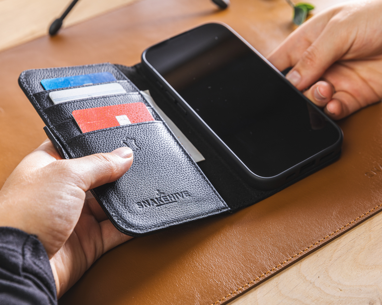 Apple iPhone 16 Pro - Metro Leather Wallet Phone Case