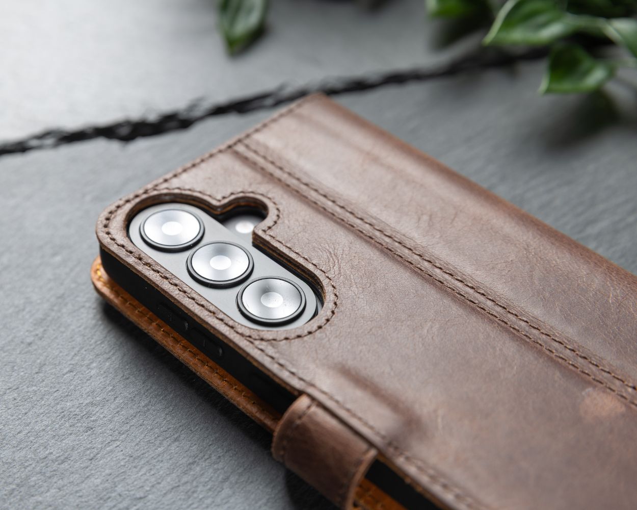 Samsung Galaxy S26 Plus - Vintage Leather Wallet Phone Case