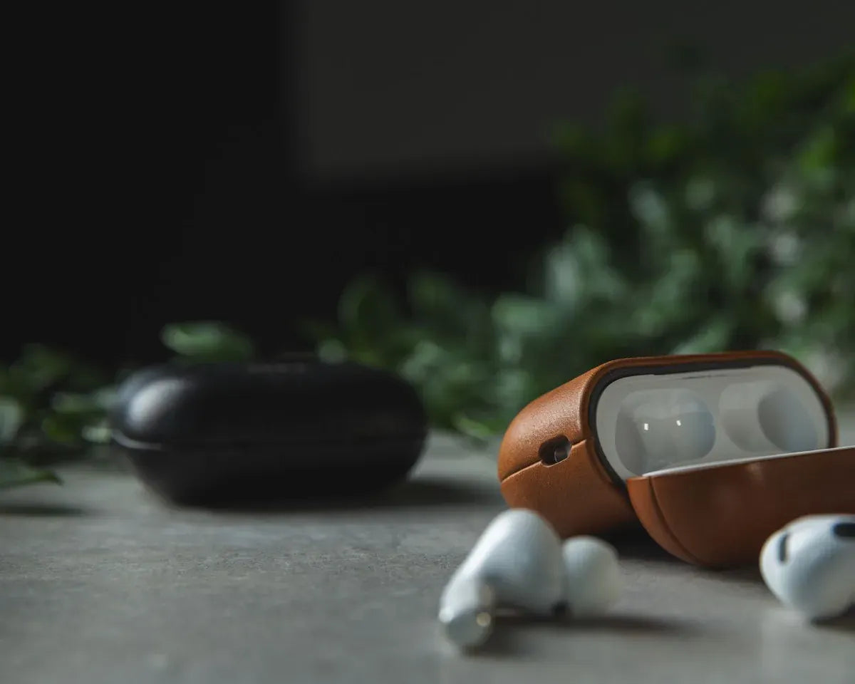 Snakehive Accessories Apple AirPods Pro 3 - Metro Leather Case Apple AirPods Pro 3 Leather Case | Snakehive