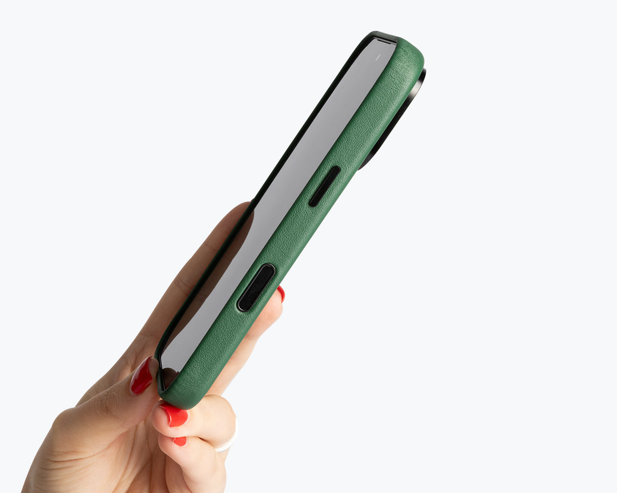 Apple iPhone 17 Pro Max - Metro Slim Leather Phone Case