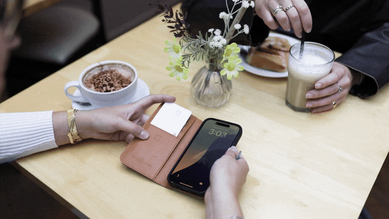 Apple iPhone 15 - Vintage Leather Wallet Phone Case