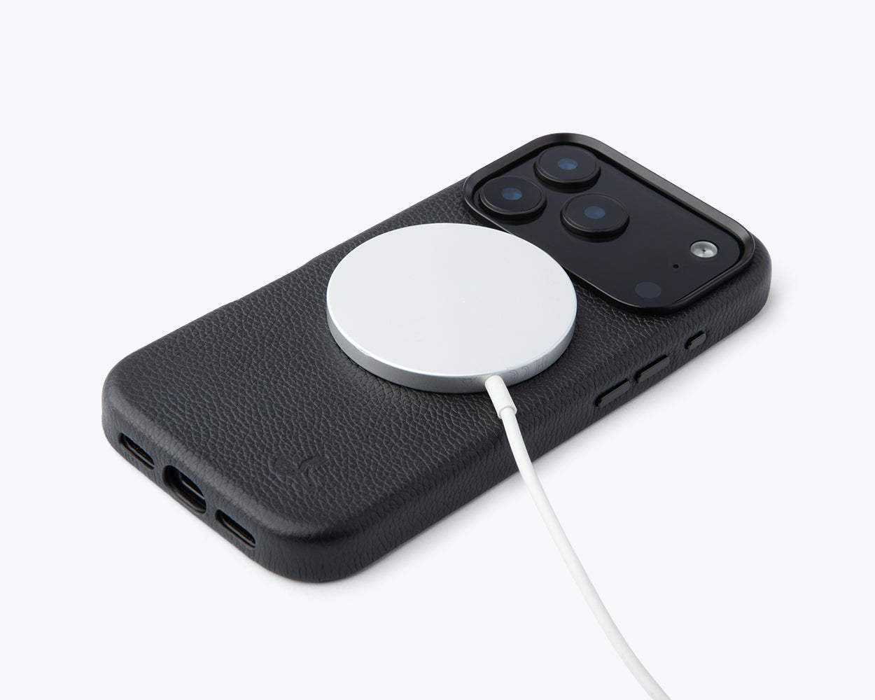 Apple iPhone 17 Pro Max - Metro Slim Leather Phone Case