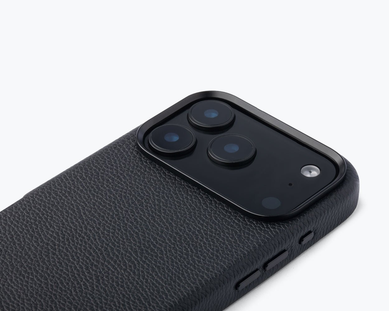 Apple iPhone 17 Pro Max - Metro Slim Leather Phone Case