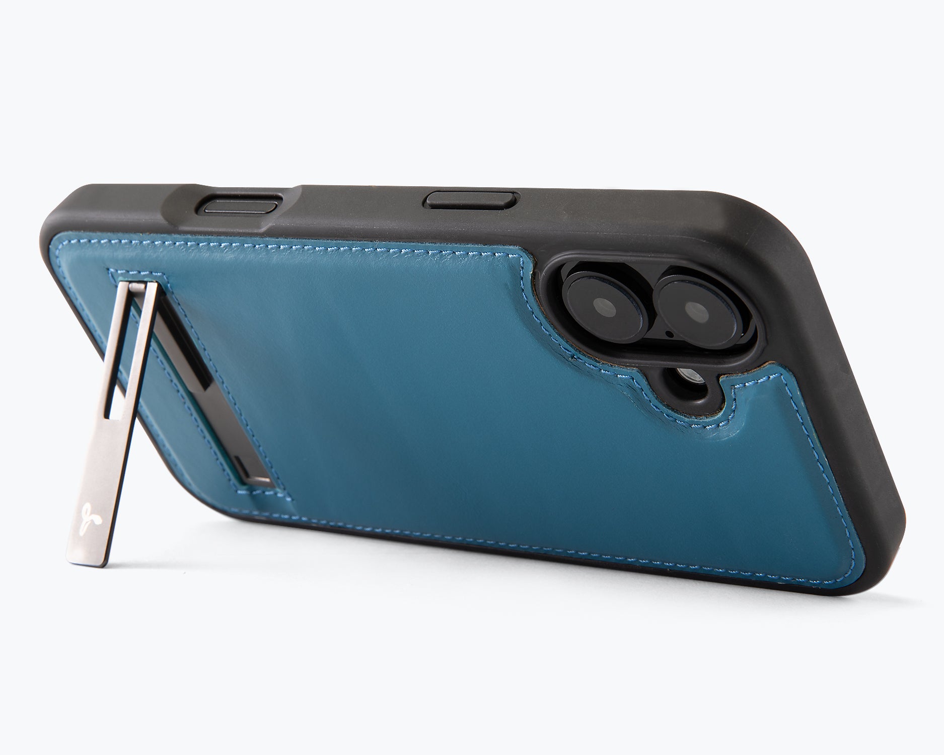 Apple iPhone 16 Plus - Metro Leather Phone Case